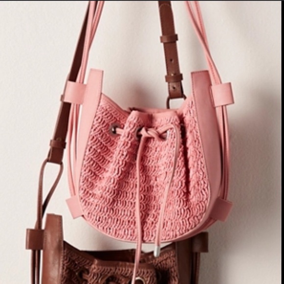 FREE PEOPLE CROSSBODY CABANA BAG IN VINTAGE PINK W/SOFT LEATHER DETAILS NWOT - Picture 3 of 8
